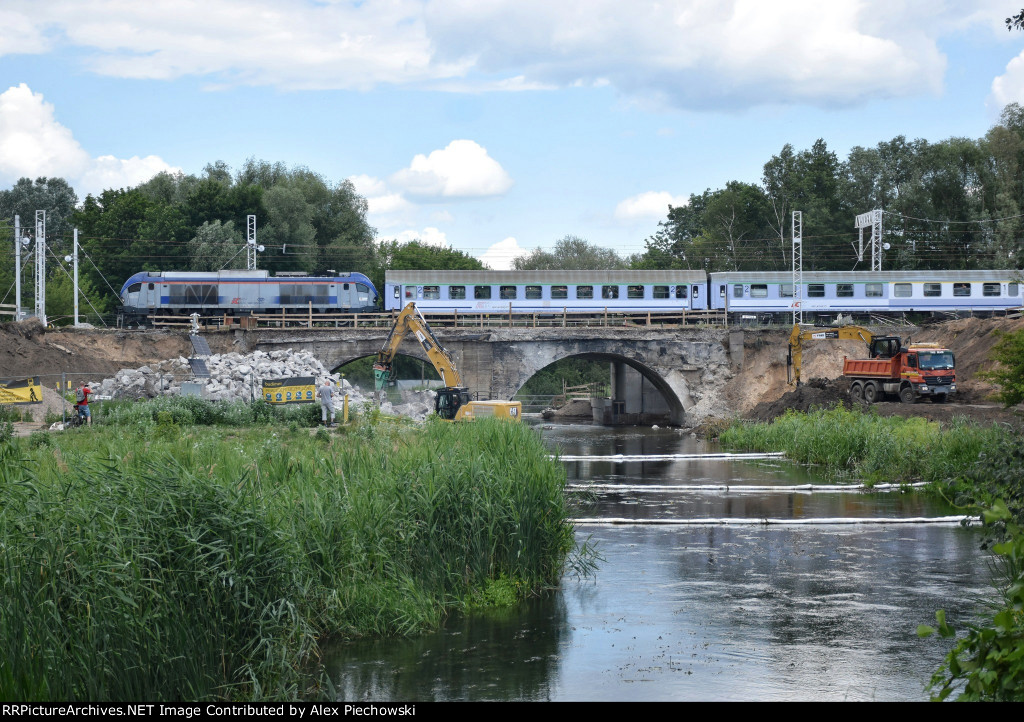 PKP SU160-007